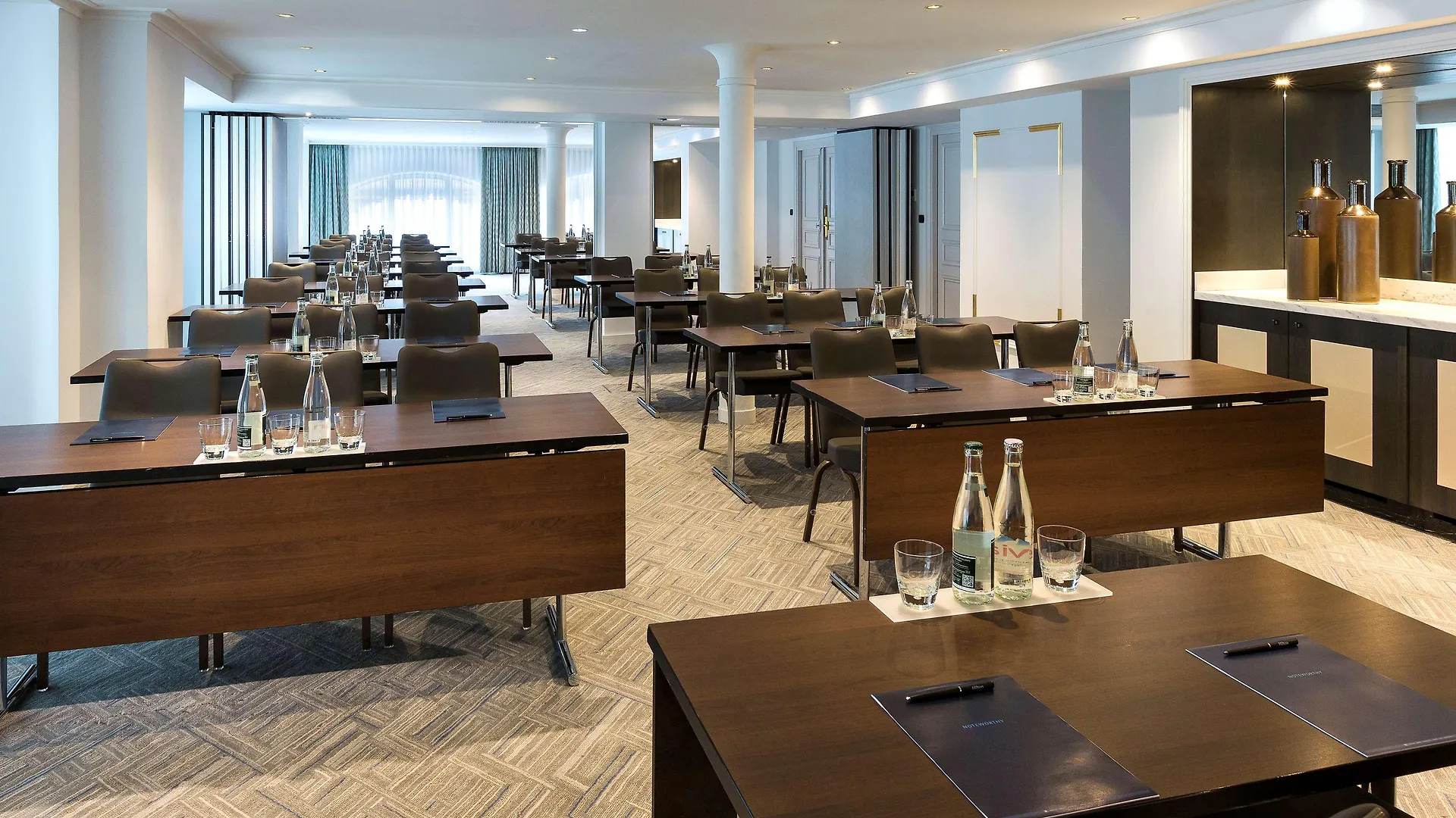 Hilton Opera Hotel 4*