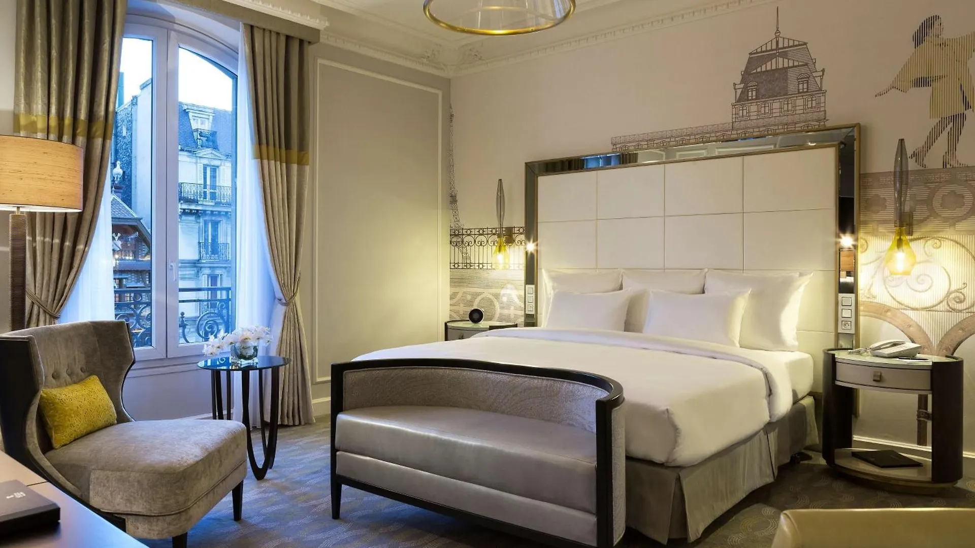 Hilton Opera Hotel 4*